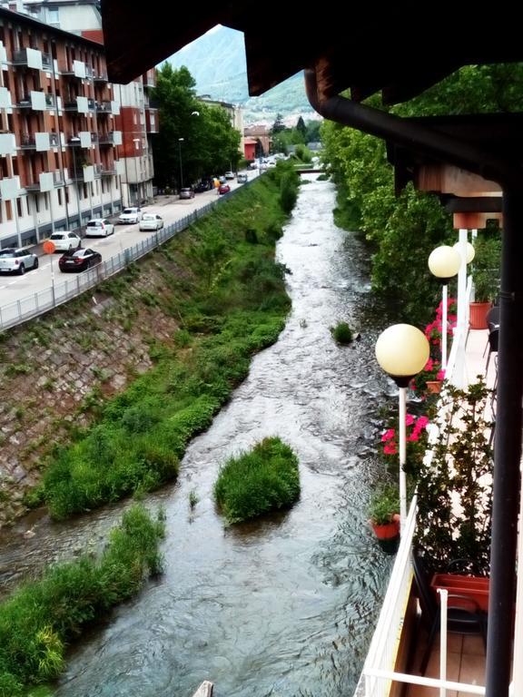 Alloggio Ponte Dei Cavalleggeri Hotel Trento Luaran gambar