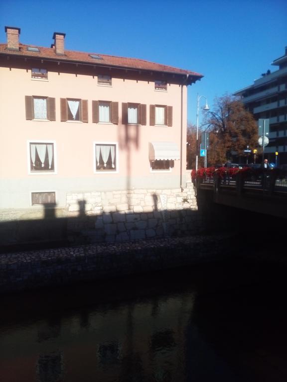 Alloggio Ponte Dei Cavalleggeri Hotel Trento Luaran gambar