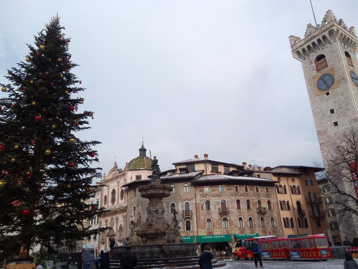 Alloggio Ponte Dei Cavalleggeri Hotel Trento Luaran gambar