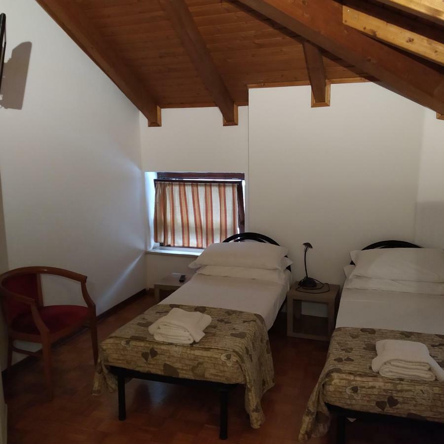 Alloggio Ponte Dei Cavalleggeri Hotel Trento Luaran gambar